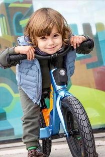 国产滑步车视频