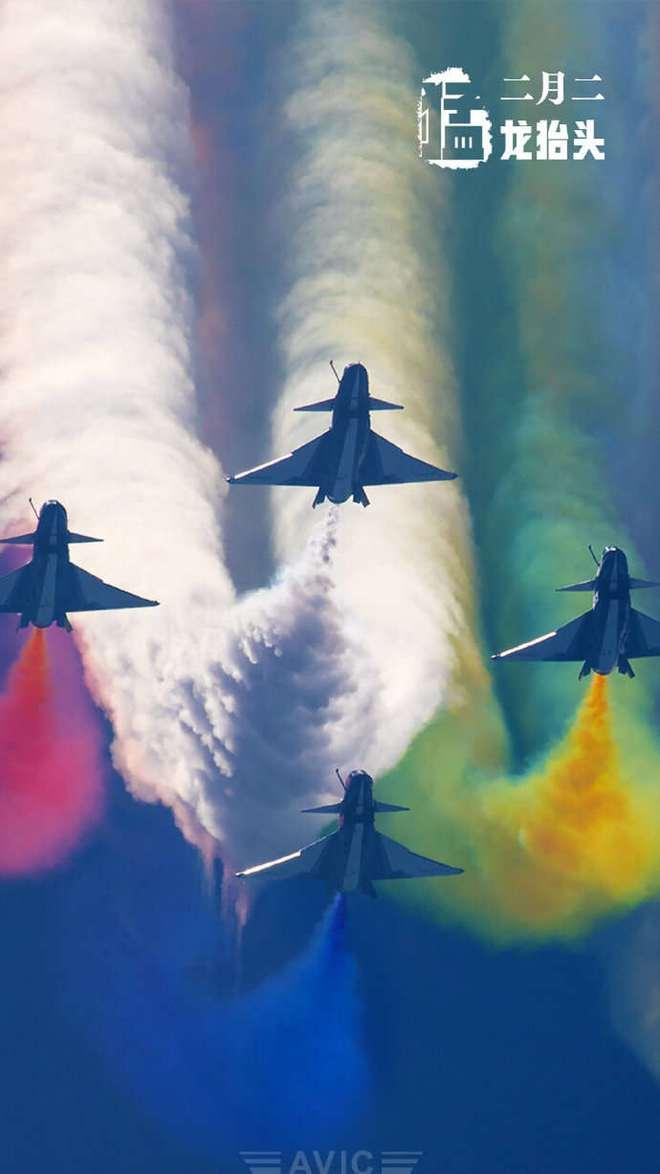 国产战鹰龙抬头视频,翱翔蓝天，捍卫家园的钢铁雄鹰