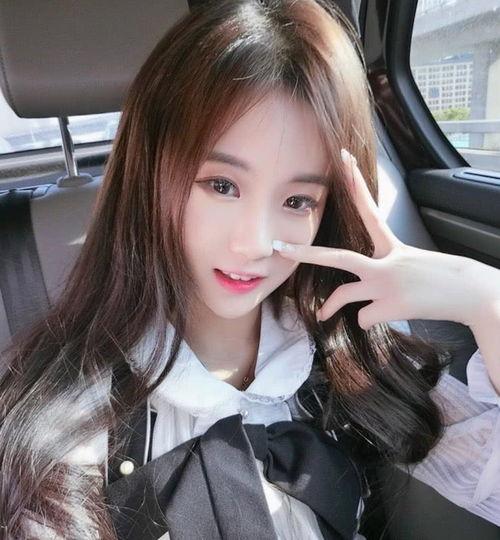 国产快手网红熟女视频,国产快手网红视频中的时尚与智慧