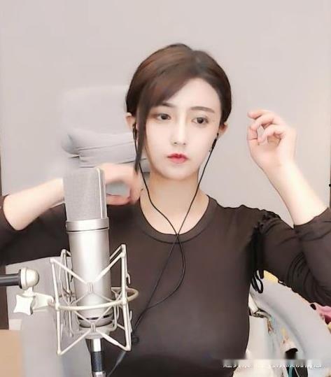 国产女主主播视频,魅力四溢，引领潮流